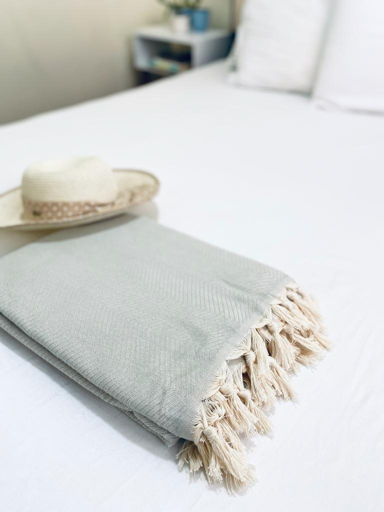 Handwoven blanket "Ayvalik"
