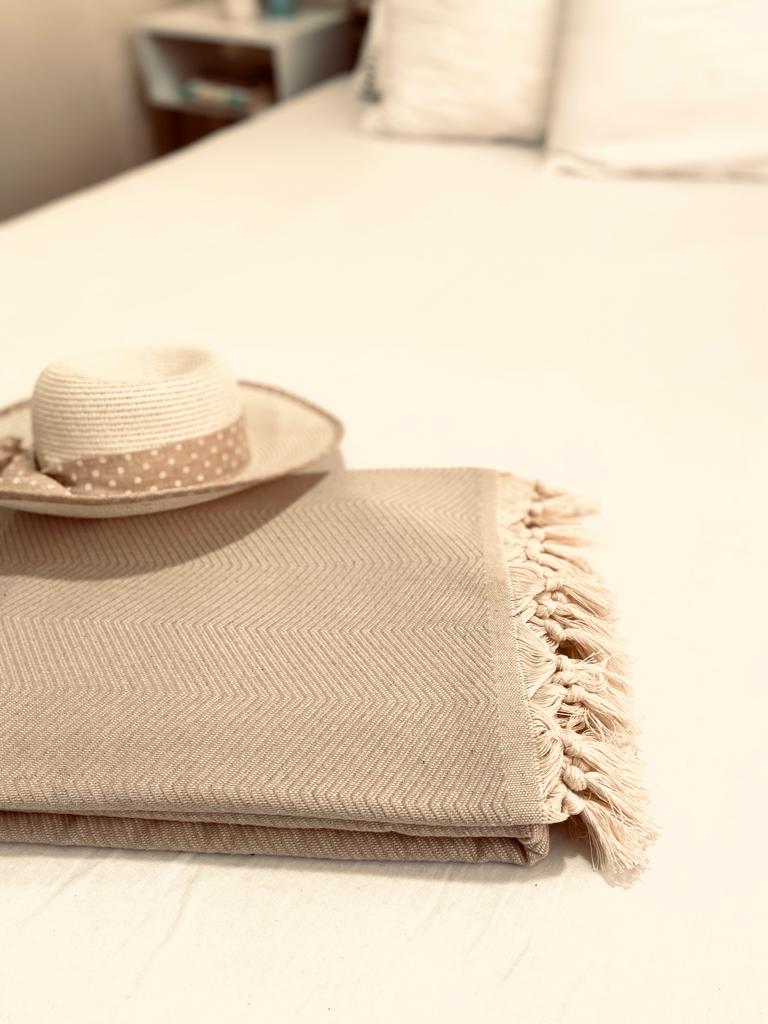 Handwoven blanket "Ayvalik"